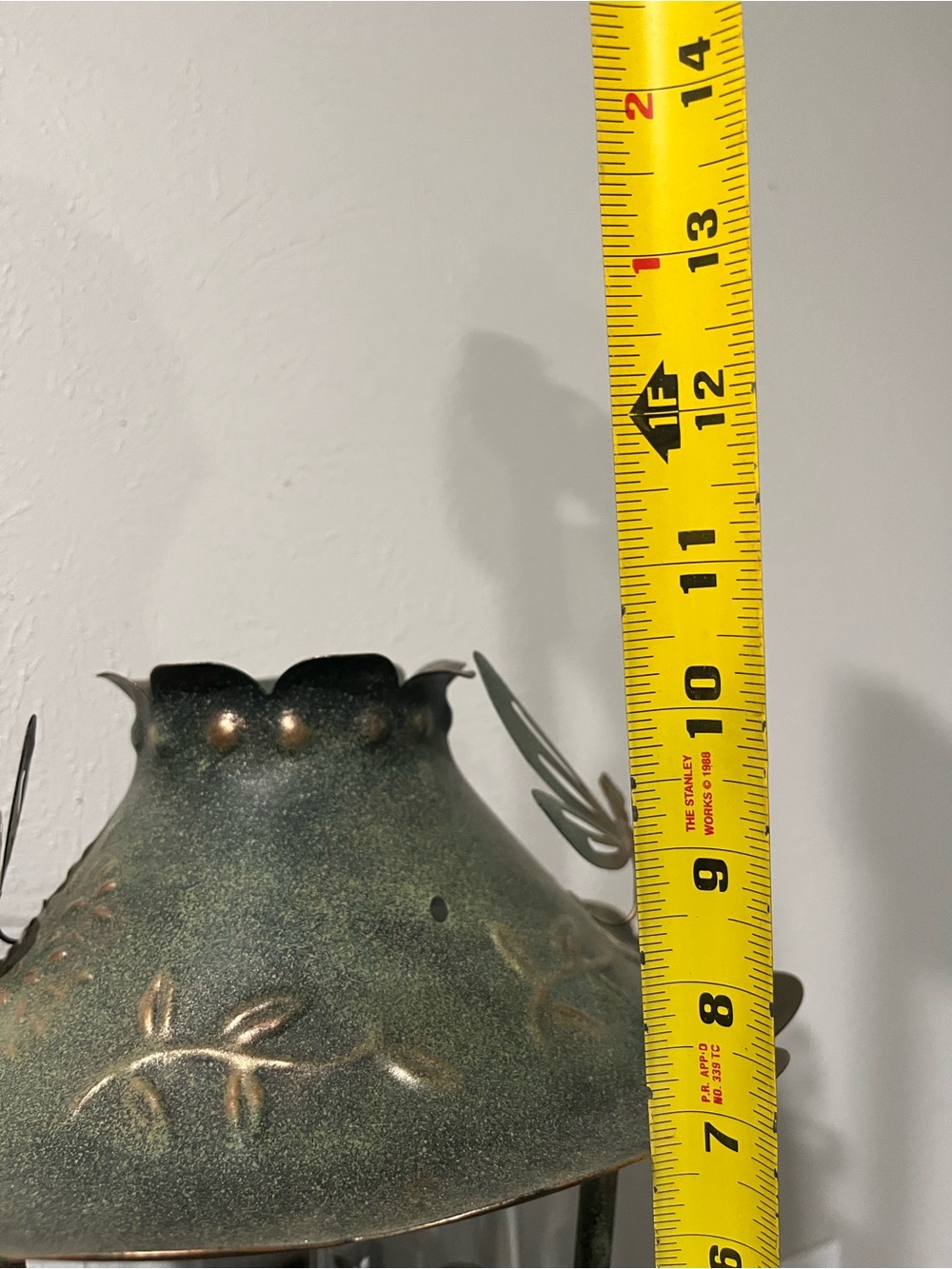 Decorative Green Metal Dragonfly bird feeder - Picture 4 of 5